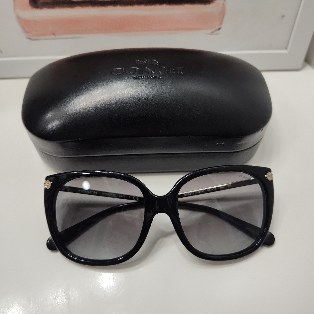 EUC Coach HC8272-500211 Authentic Plastic Frame Fashion Sunglasses w/Box, OSFM